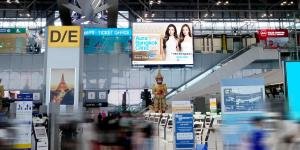 Aura Bangkok Clinic's airport aesthetic clinic location
